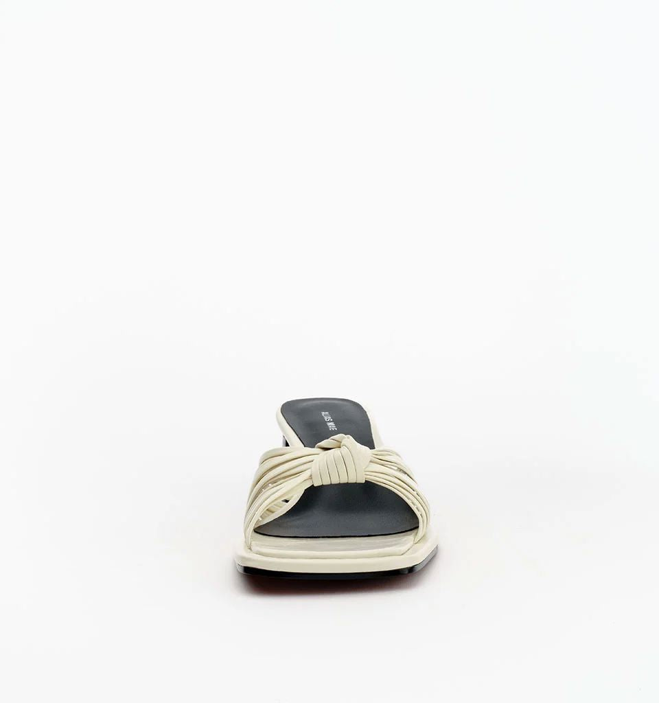 Alias Mae Alexia - Ivory Oily Crinkle Leather Heels Alias Mae