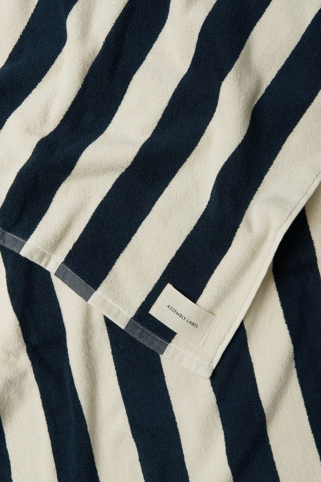 Assembly Label Signature Stripe Beach Towel True Navy/Cream Assembly Label