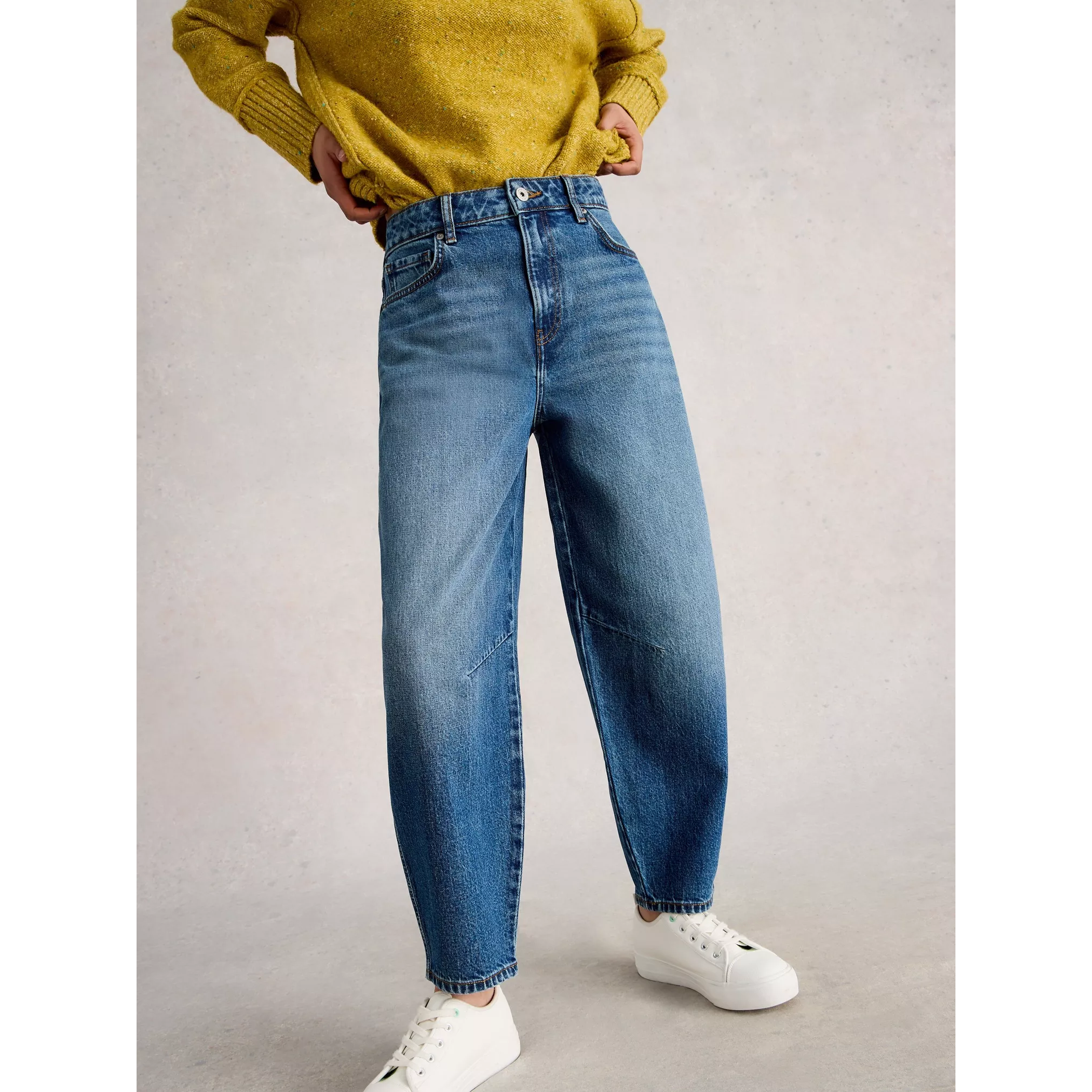 White Stuff Aubrey Barrel Leg Jean - Mid Denim