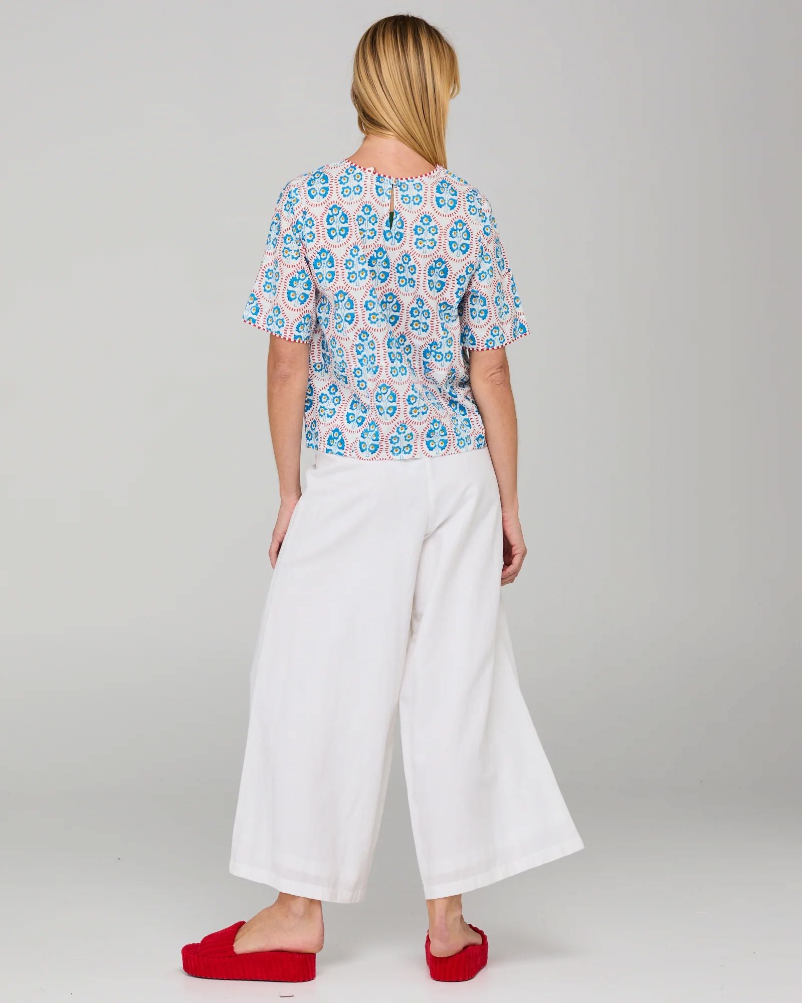 Boom Shankar Guru Top - Emilia White Boom Shankar