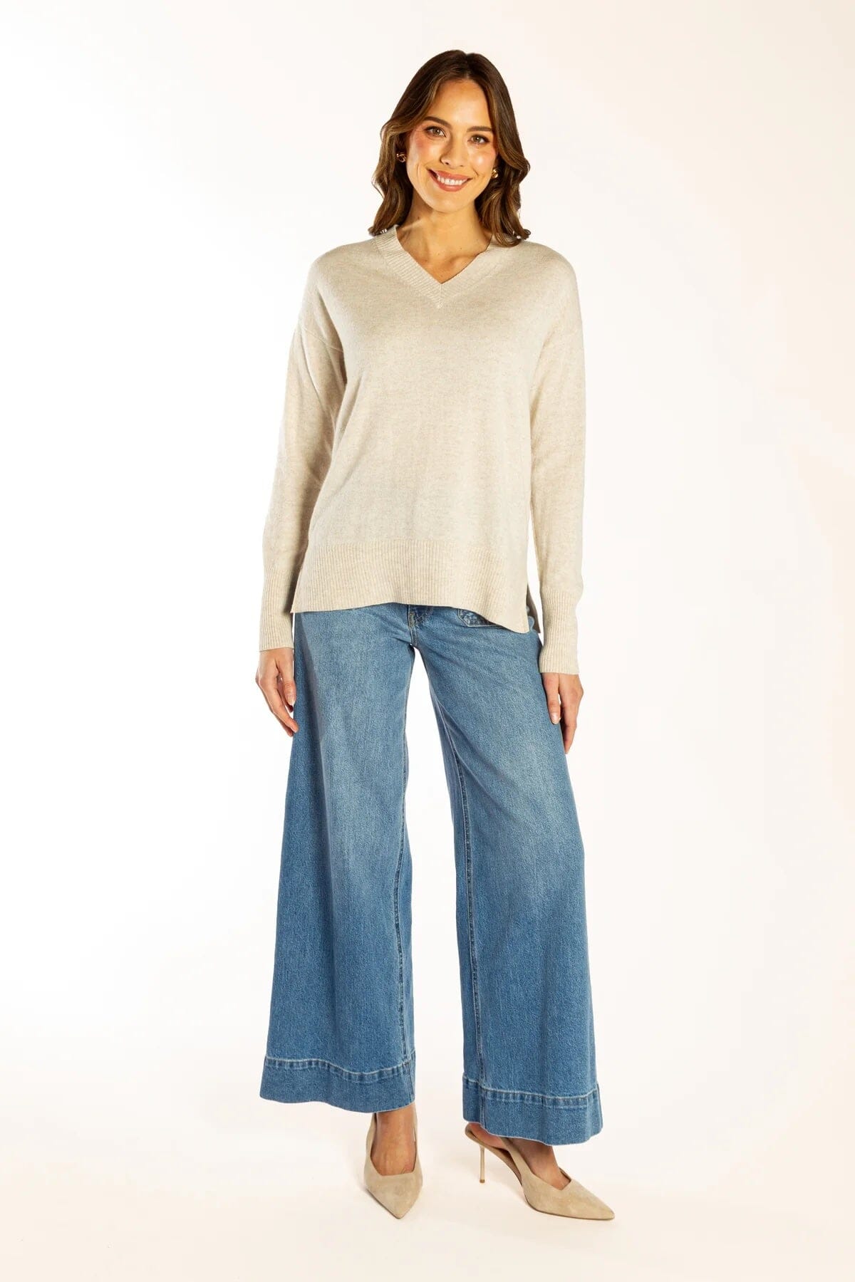 Bow & Arrow Classic V-Neck - Oatmeal Bow & Arrow