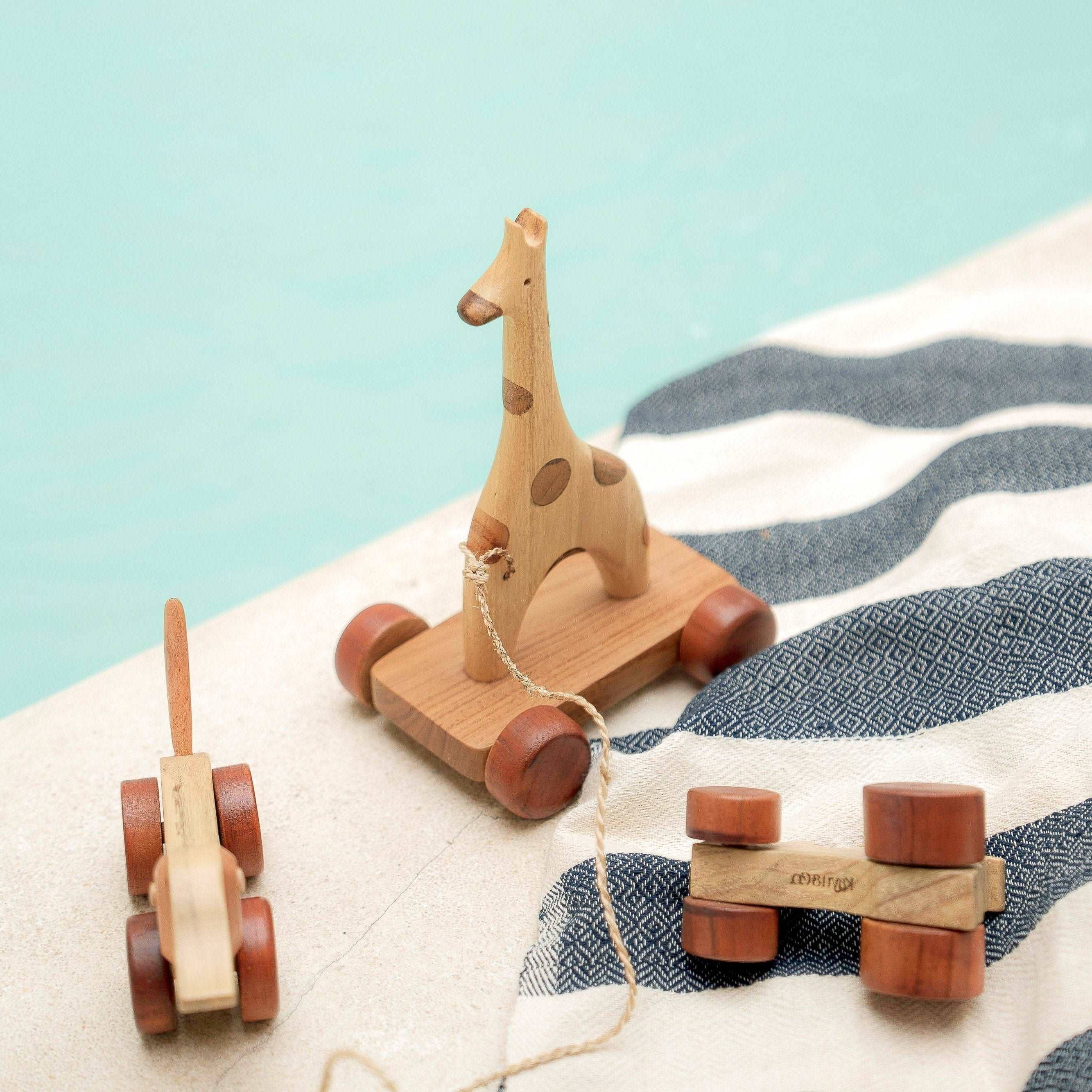 Giraffe Pull Over Wooden Toys Kayu&Co.
