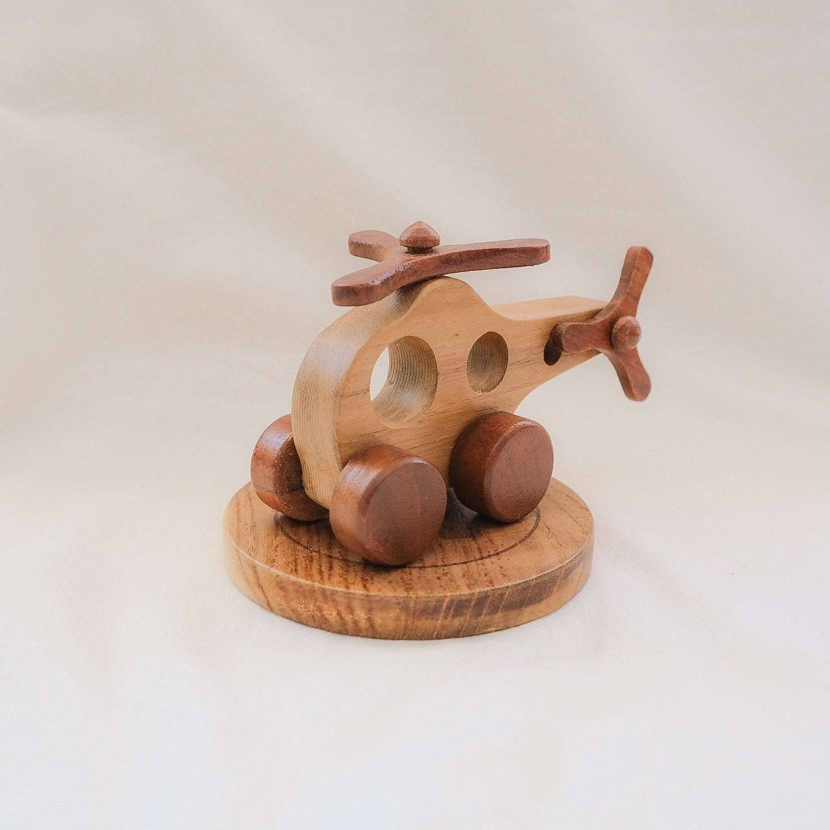 Handmade Wooden Helicopter with Helipad Toy Kayu&Co.