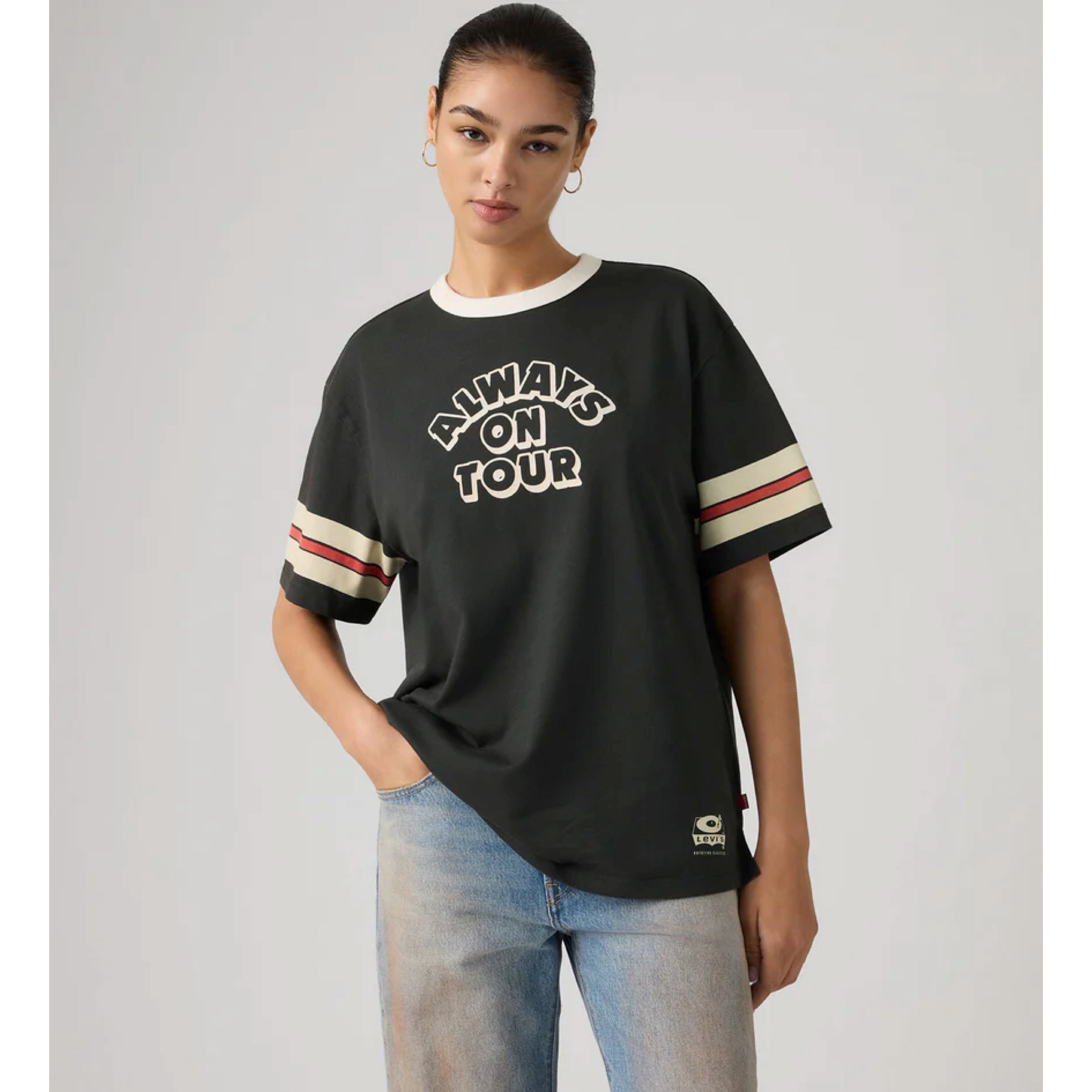 Levi's Graphic Tabor Tee - Always on Tour Pirate Black Levi's