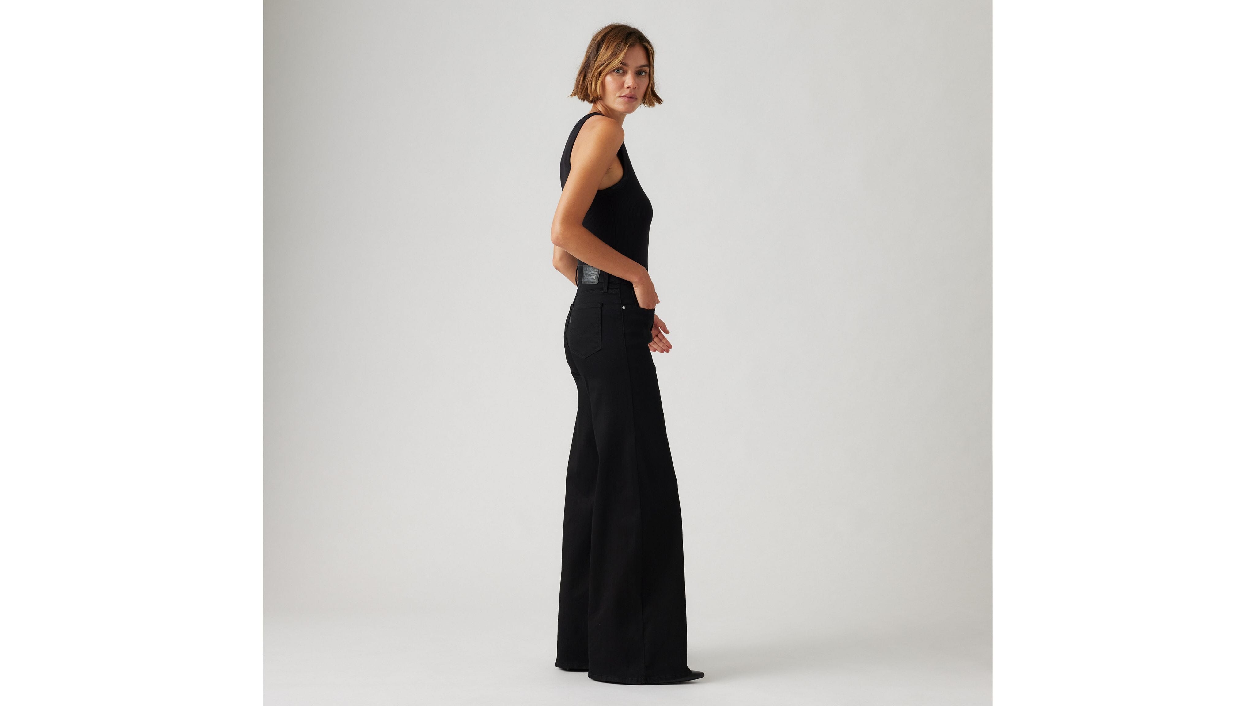 Levi's® Women's 318 Shaping Wide-Leg - Soft Black Levi's