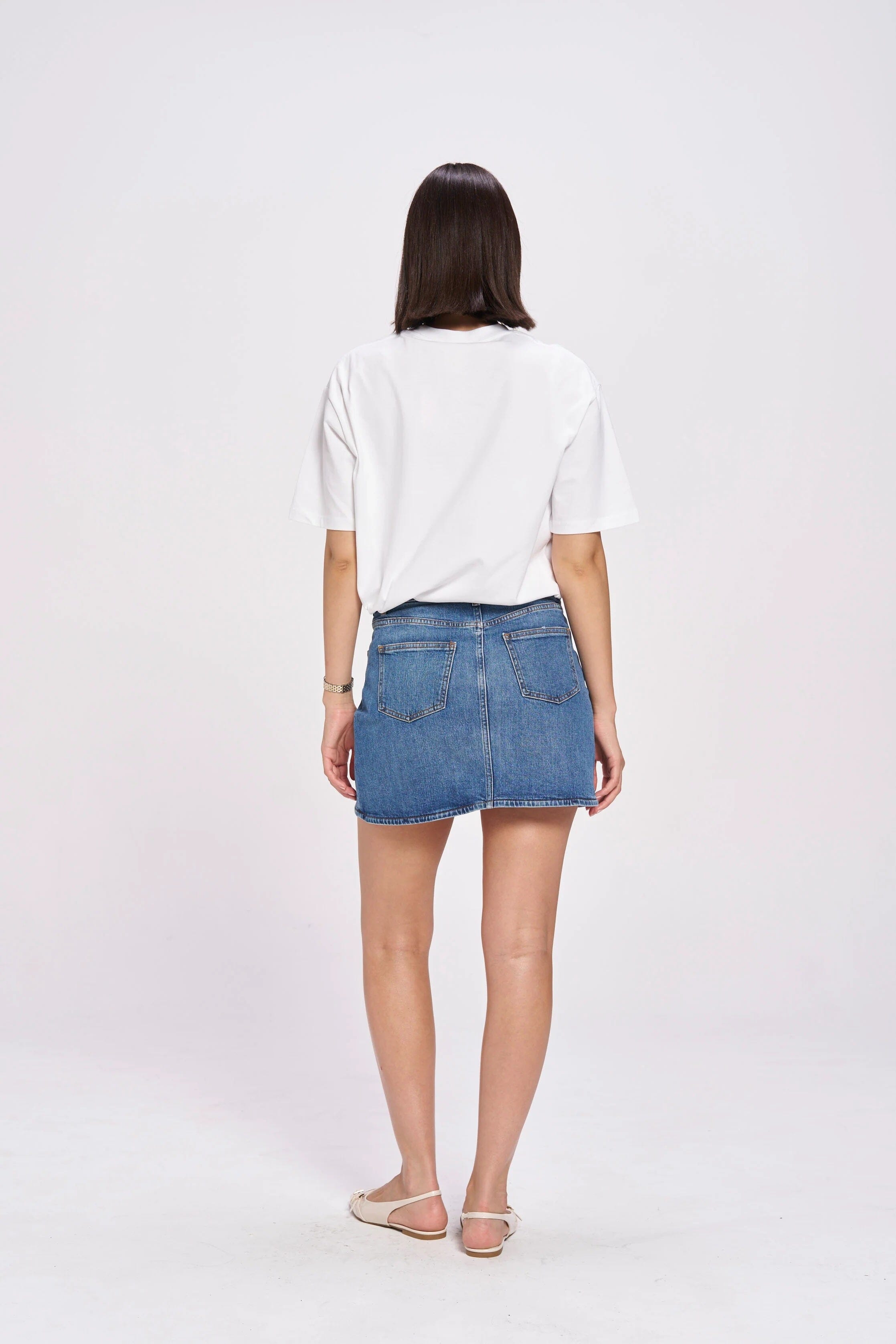 Maku Her Mess Oversized Tee - White Maku