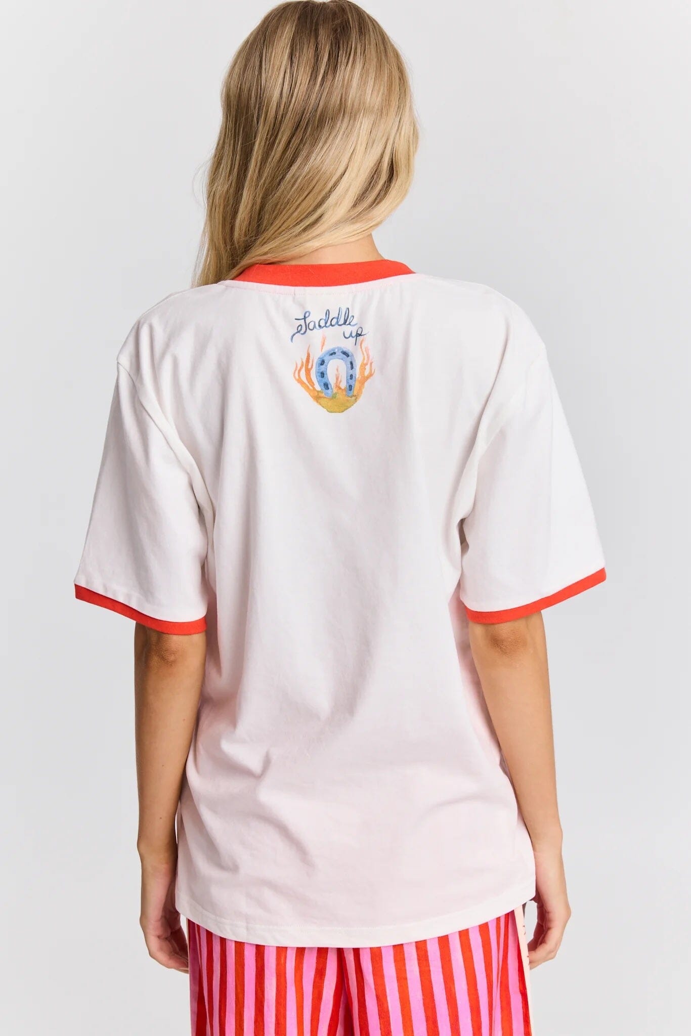 Maku She's on fire V-neck Tee T-shirt Maku