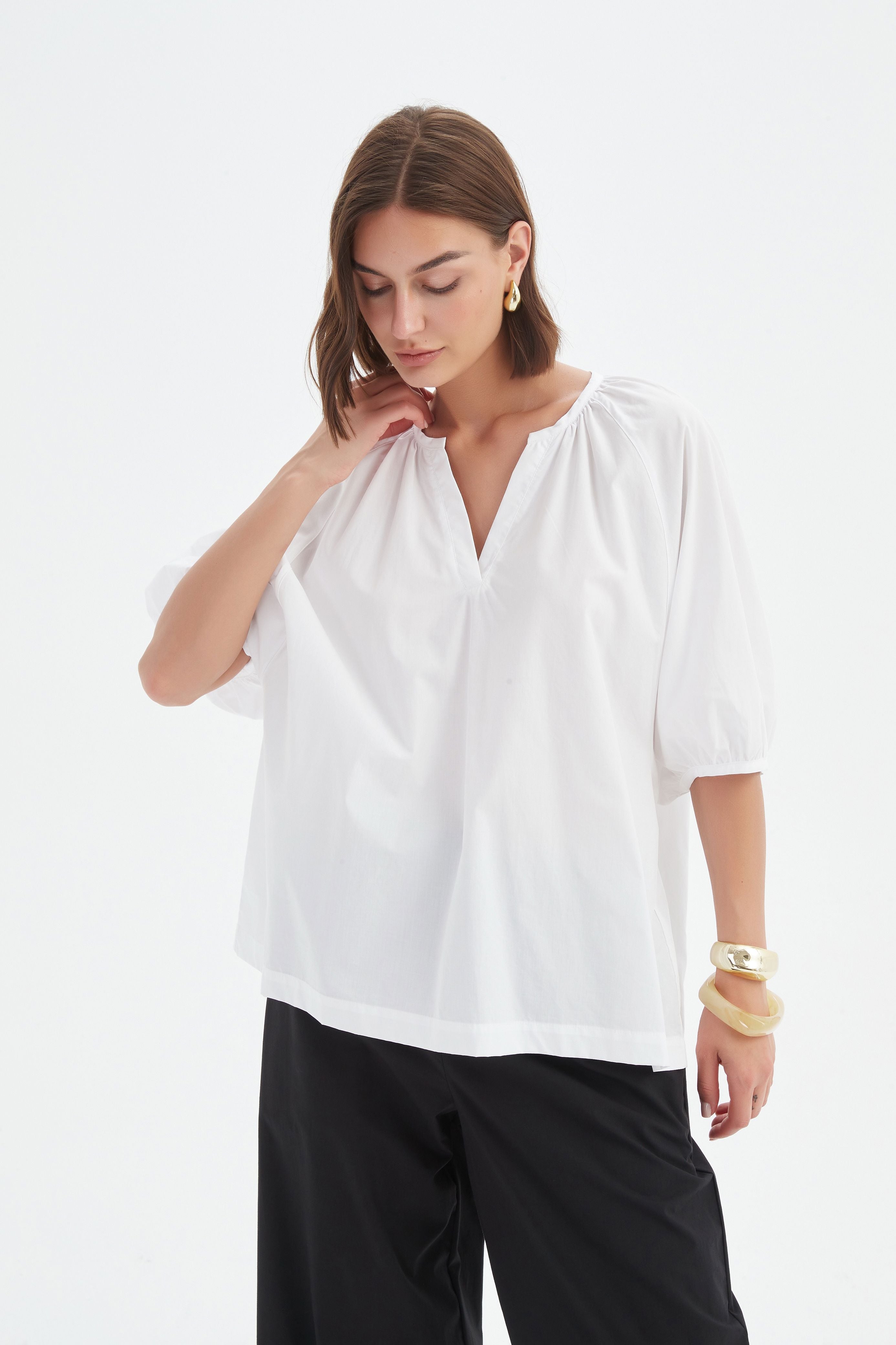 Tirelli Gathered Notch Neck - White Tirelli