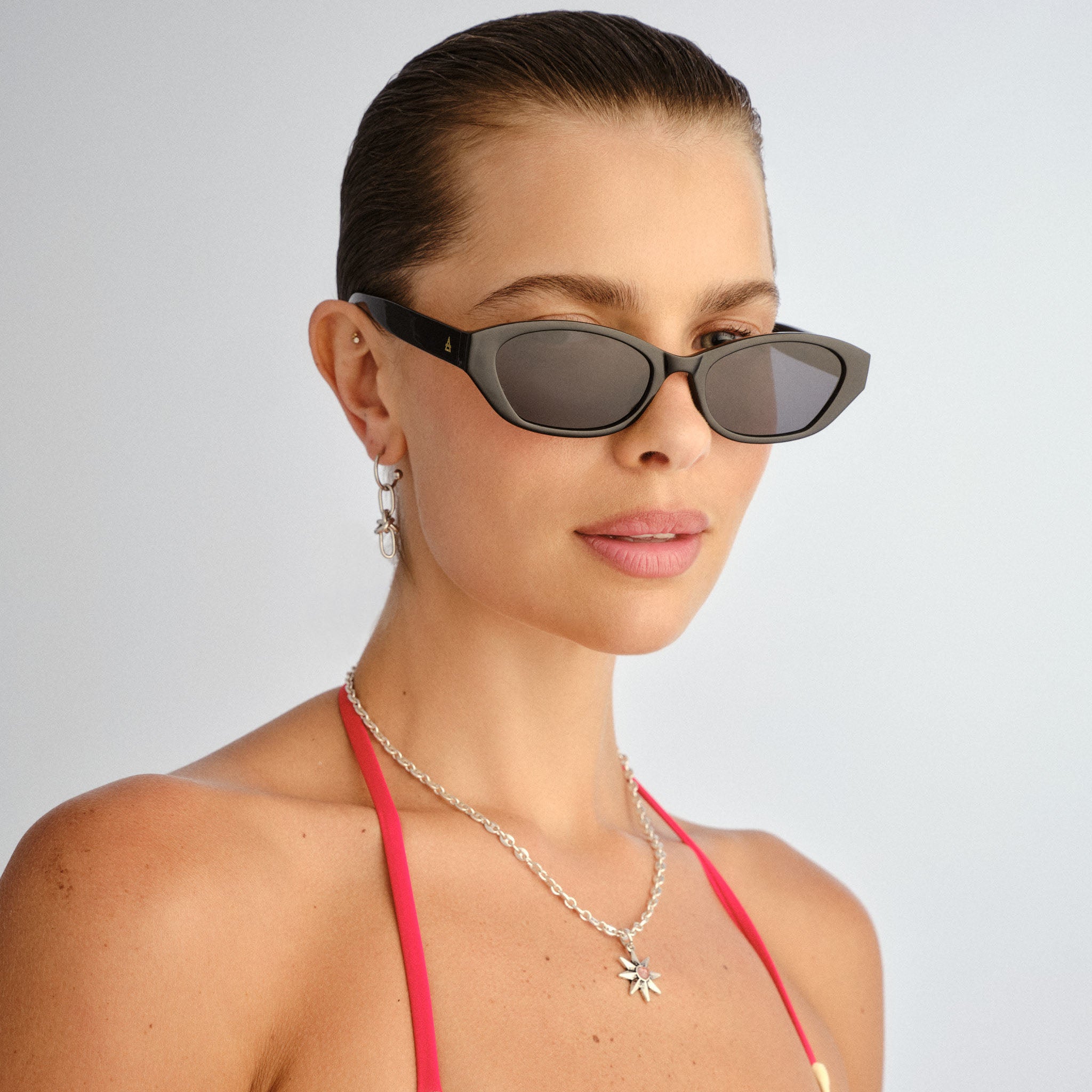 Aire Shades Moonstone Sunglasses - Black