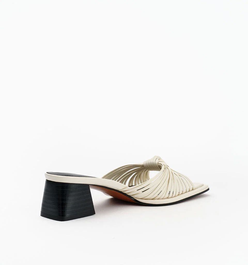 Alias Mae Alexia - Ivory Oily Crinkle Leather Heels Alias Mae 