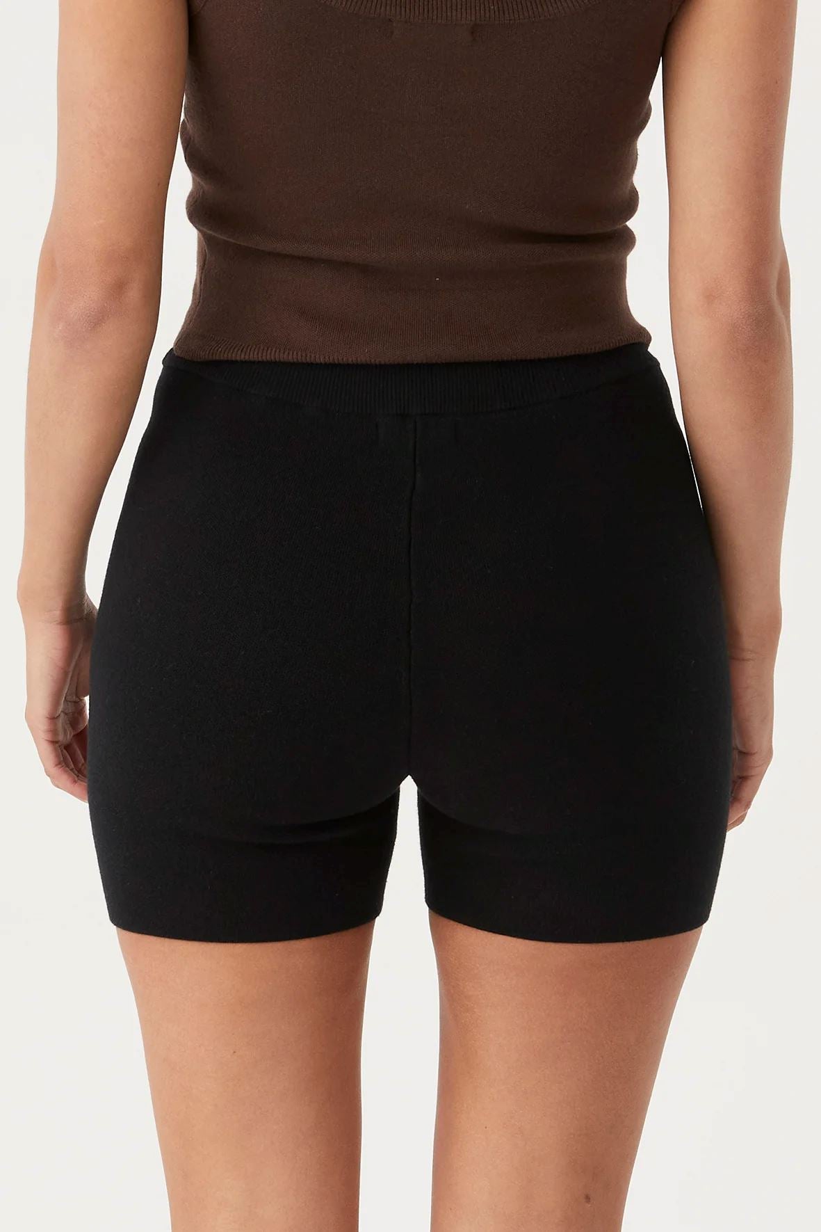 Arcaa Esta Short - Black Arcaa