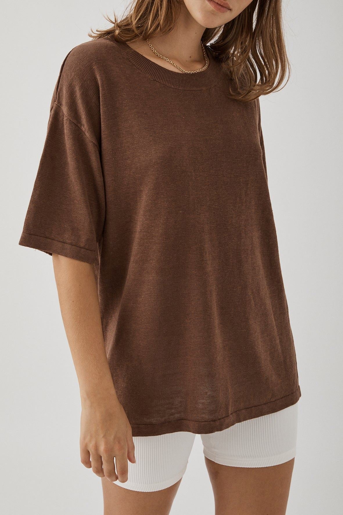 Arcaa Hugo T-shirt - Chocolate Arcaa