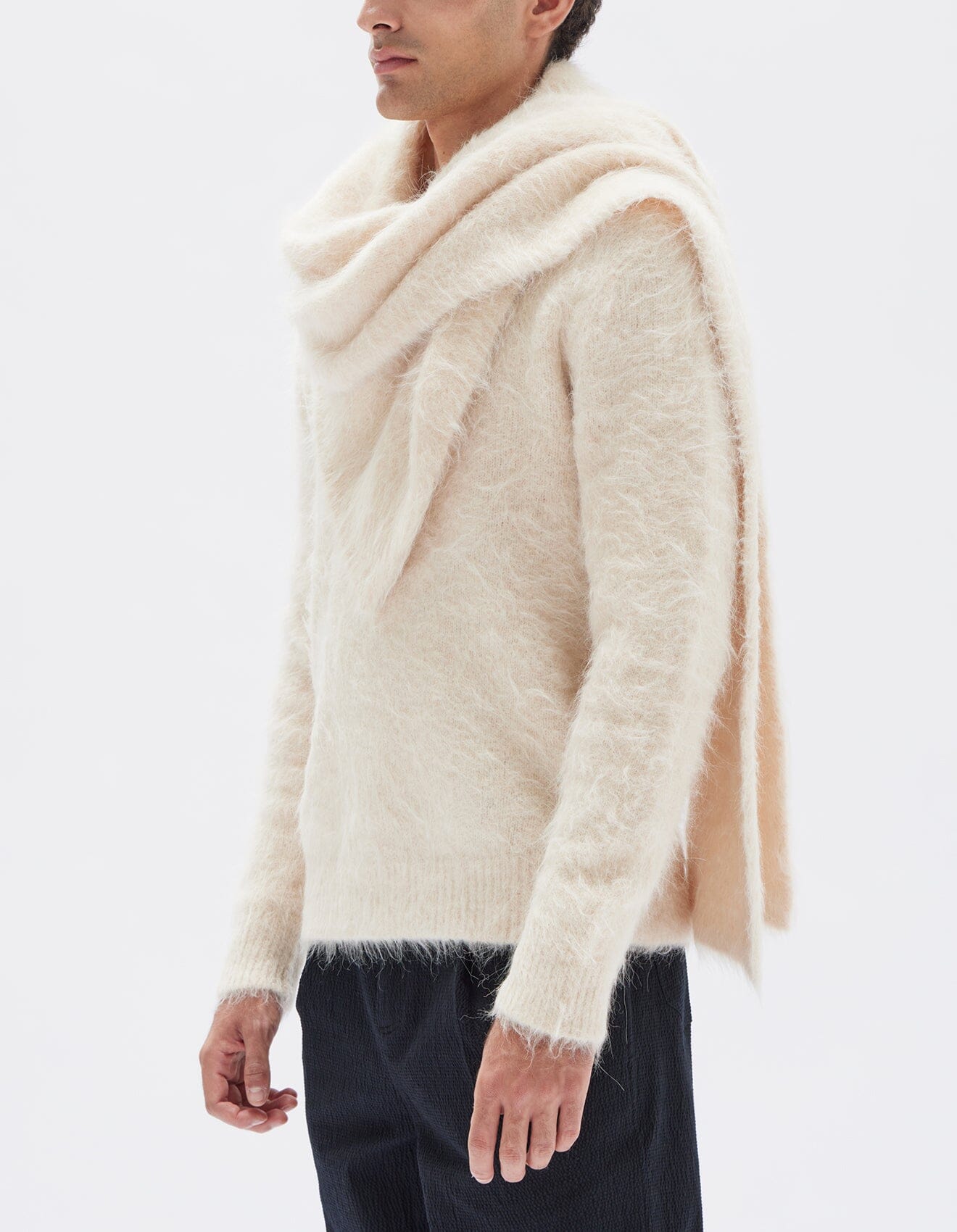 Assembly Label Hunter Alpaca Scarf - Cream Assembly Label