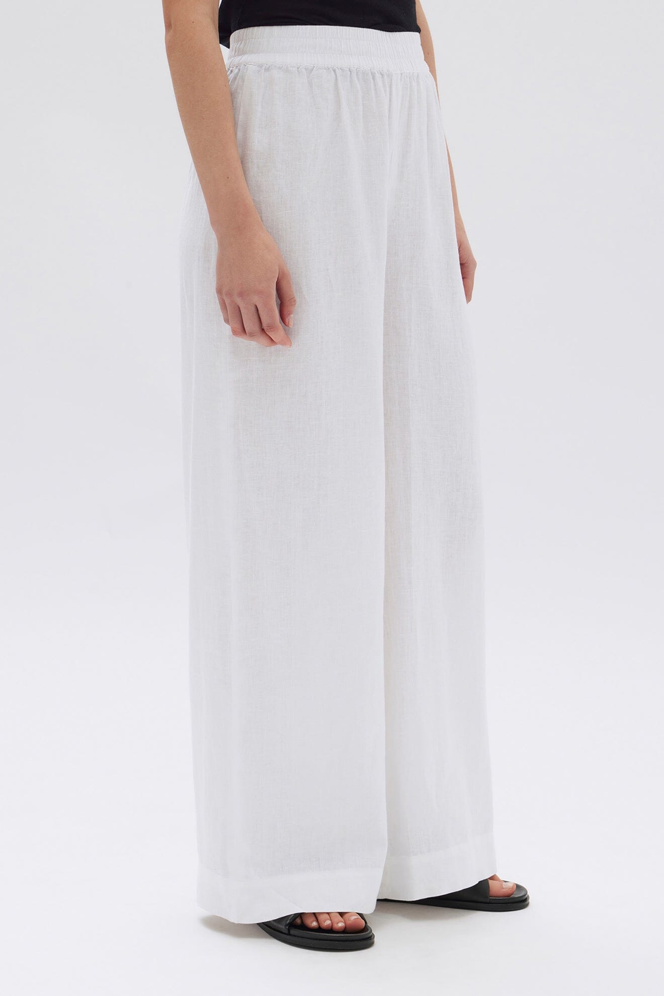 Assembly Label Nilsa Linen Pant - White Assembly Label