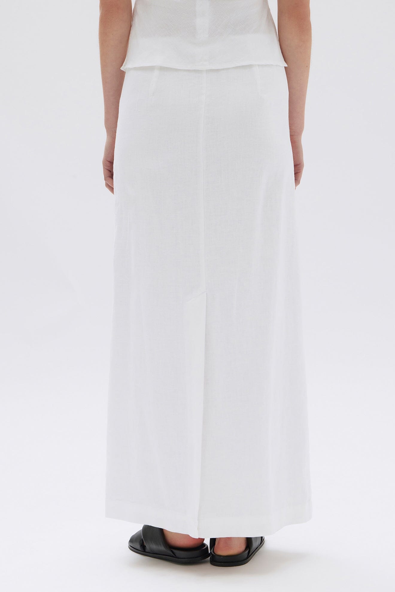 Assembly Label Solis Linen Maxi Skirt - White Assembly Label