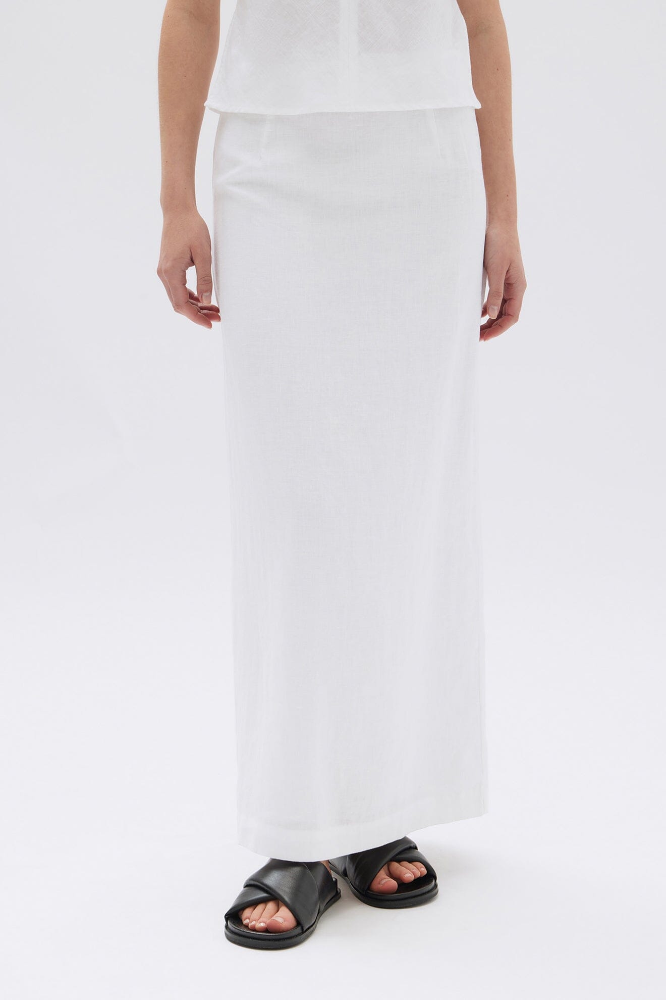 Assembly Label Solis Linen Maxi Skirt - White Assembly Label