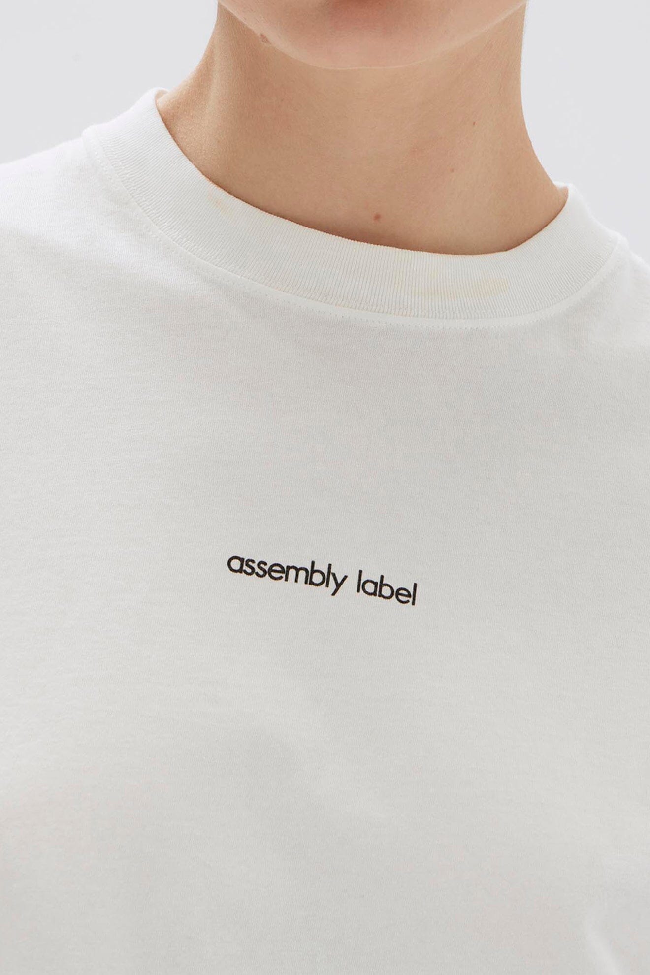 Assembly Label Womens Exhibited Print Short Sleeve Tee - Antique White/Black Assembly Label