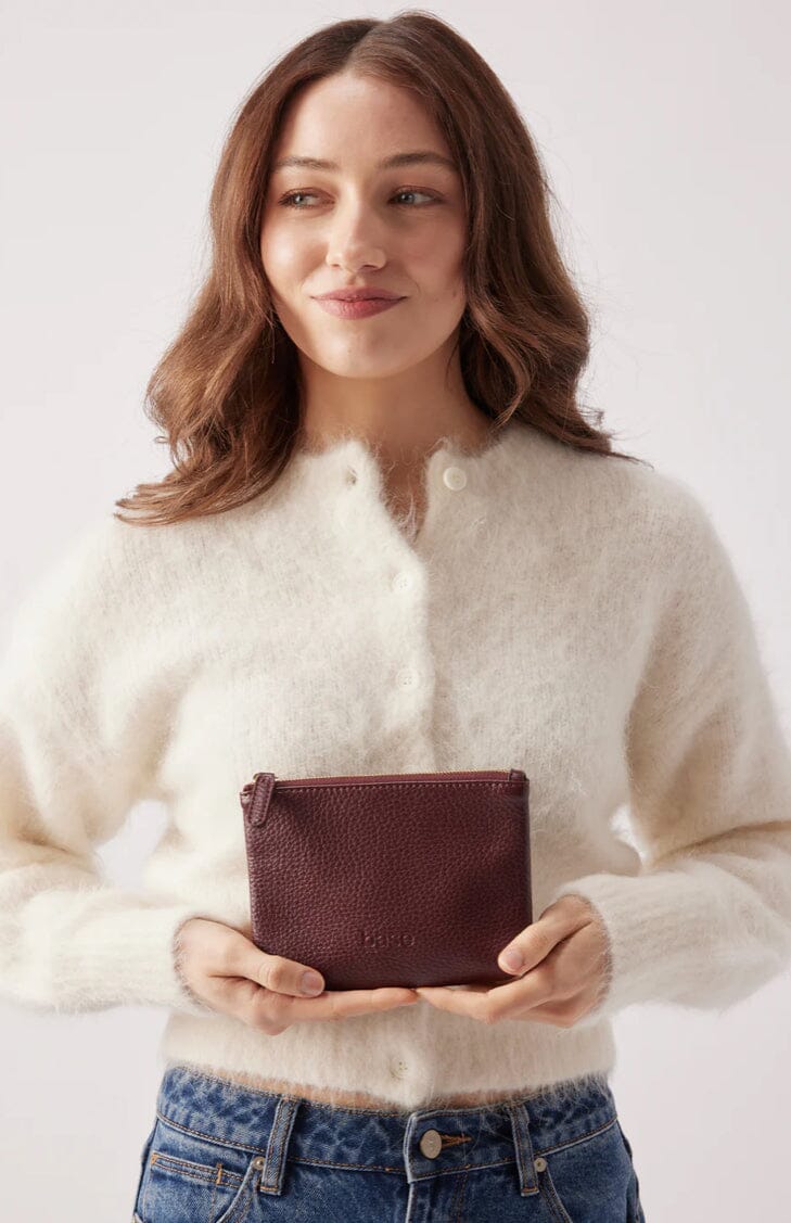 Base Supply Petite Base - Burgundy base