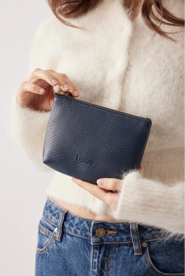 Base Supply Petite Base - Navy base