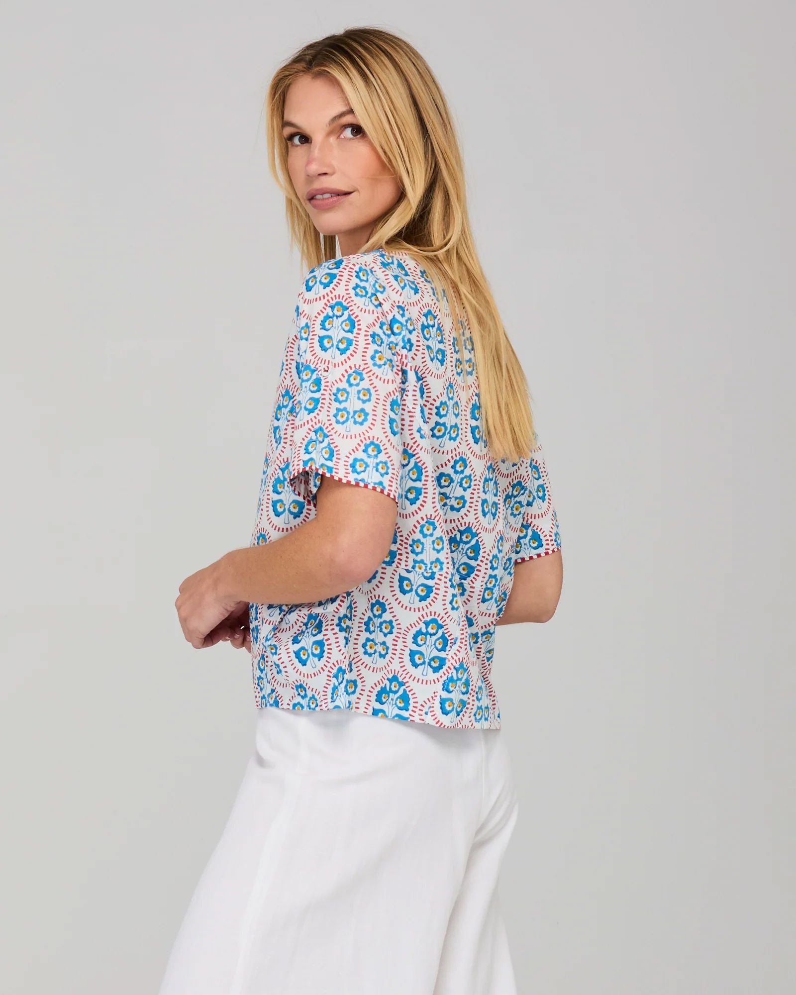 Boom Shankar Guru Top - Emilia White Boom Shankar