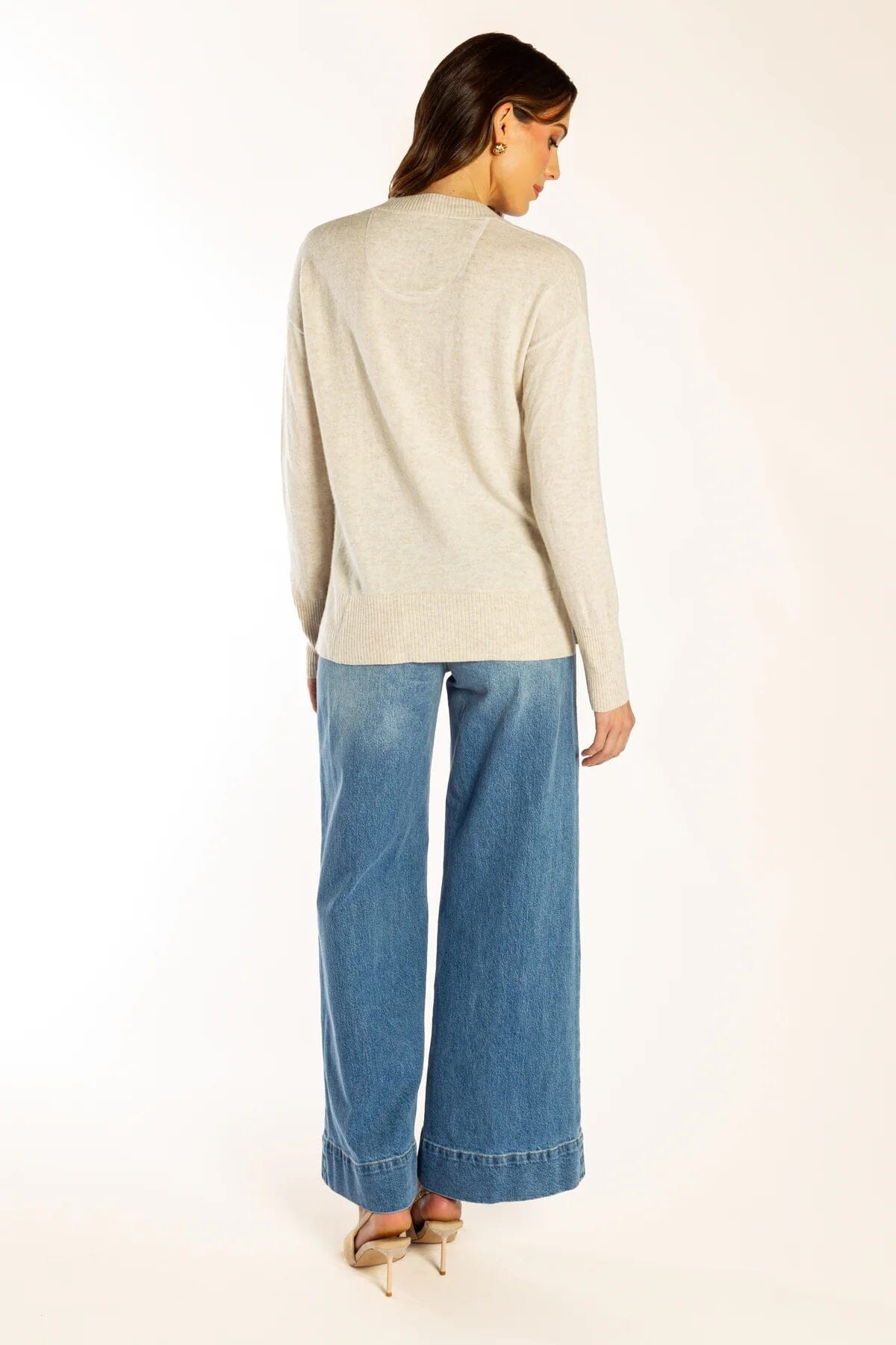 Bow & Arrow Classic V-Neck - Oatmeal Bow & Arrow