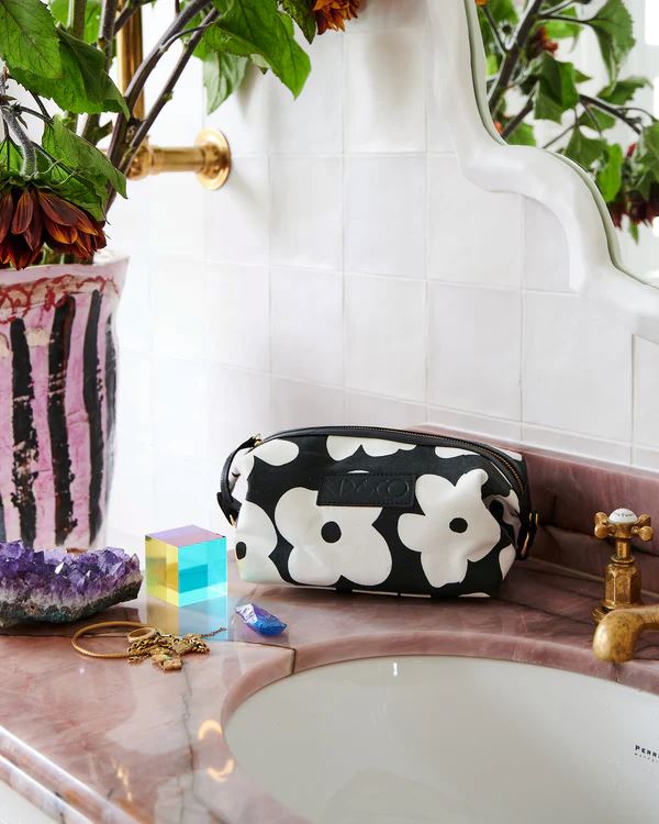 Kip & Co Toiletry Bag - Flower Face Kip & Co