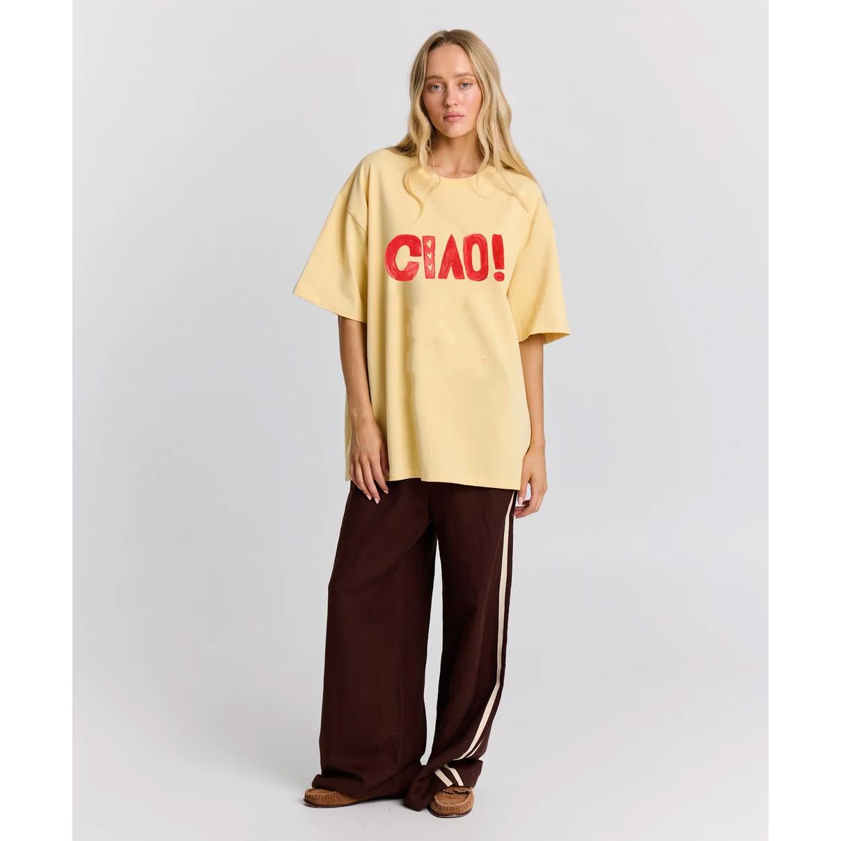 Maku Ciao Boxy Fit Tee - Butter T-shirt Maku 