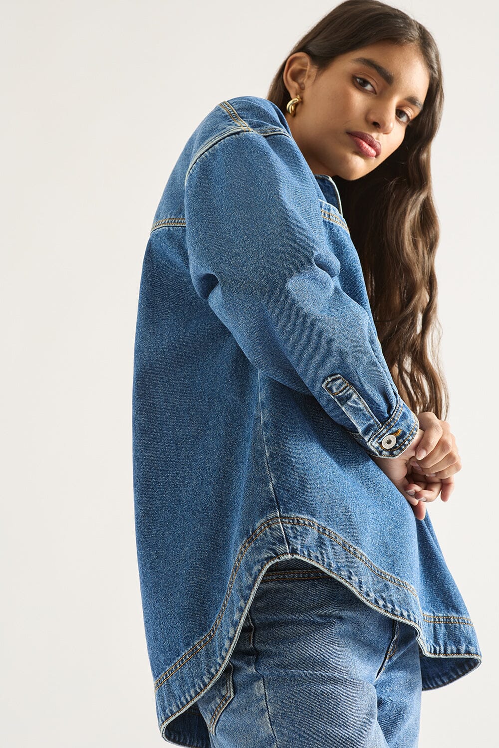 Outland Demin Josie Shirt- Moment Mid Blue Outland Denim