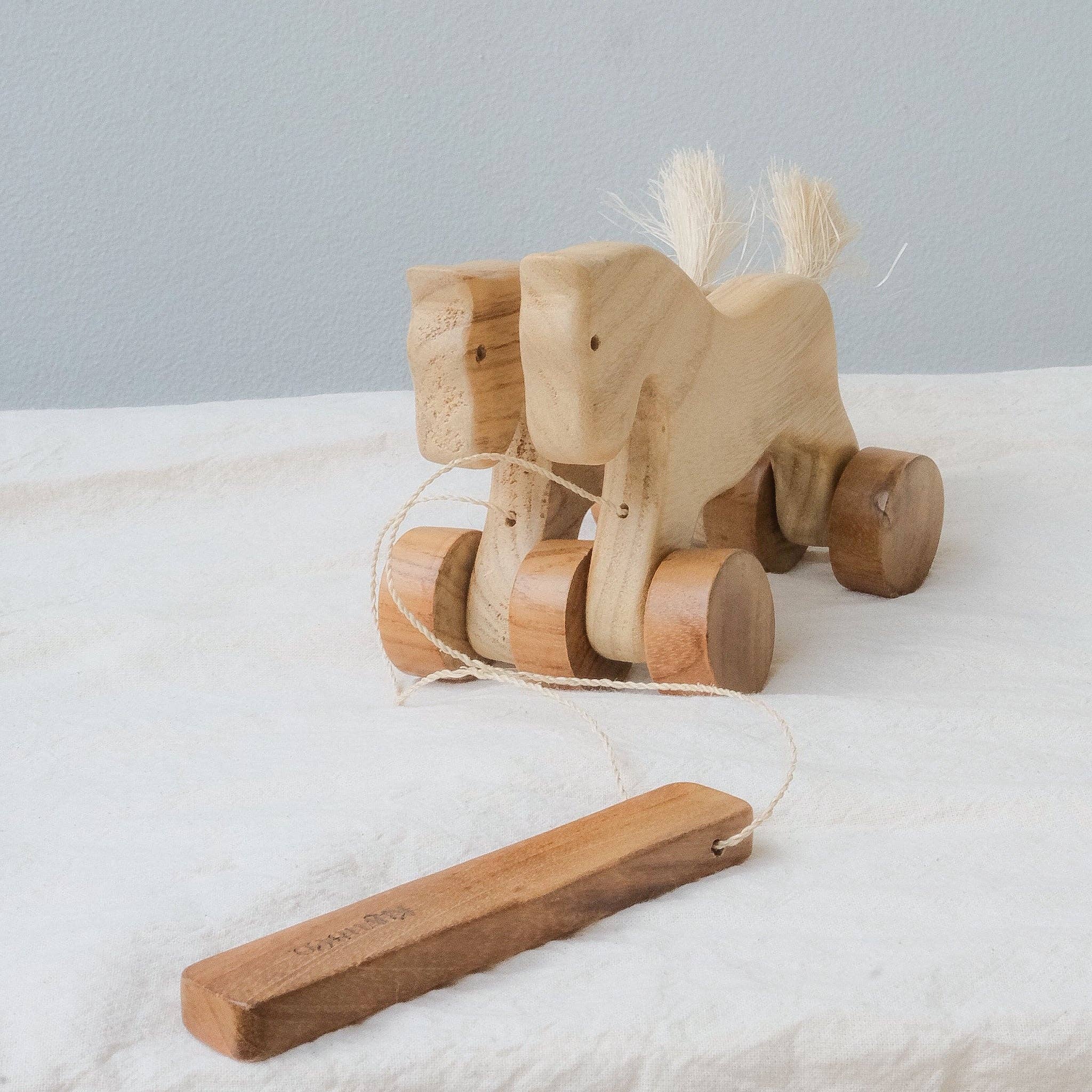 Pull-Along Horse Toy Kayu&Co.