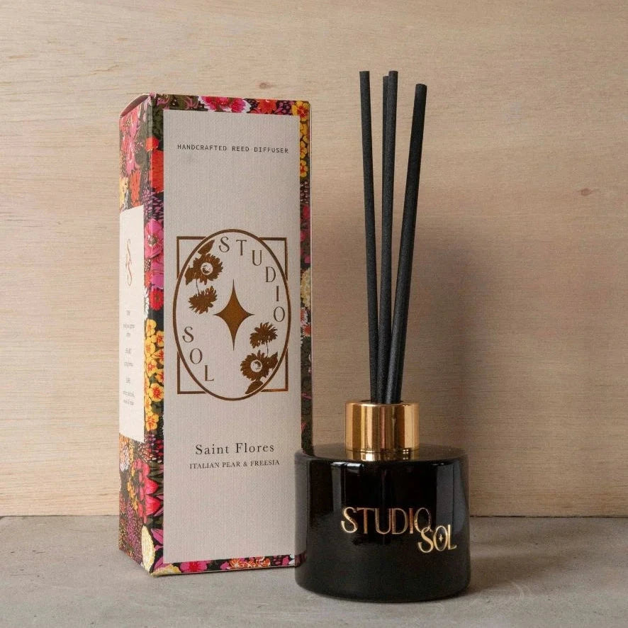 Studio Sol Saint Flores Diffuser Italian Pear & Freesia Studio Sol