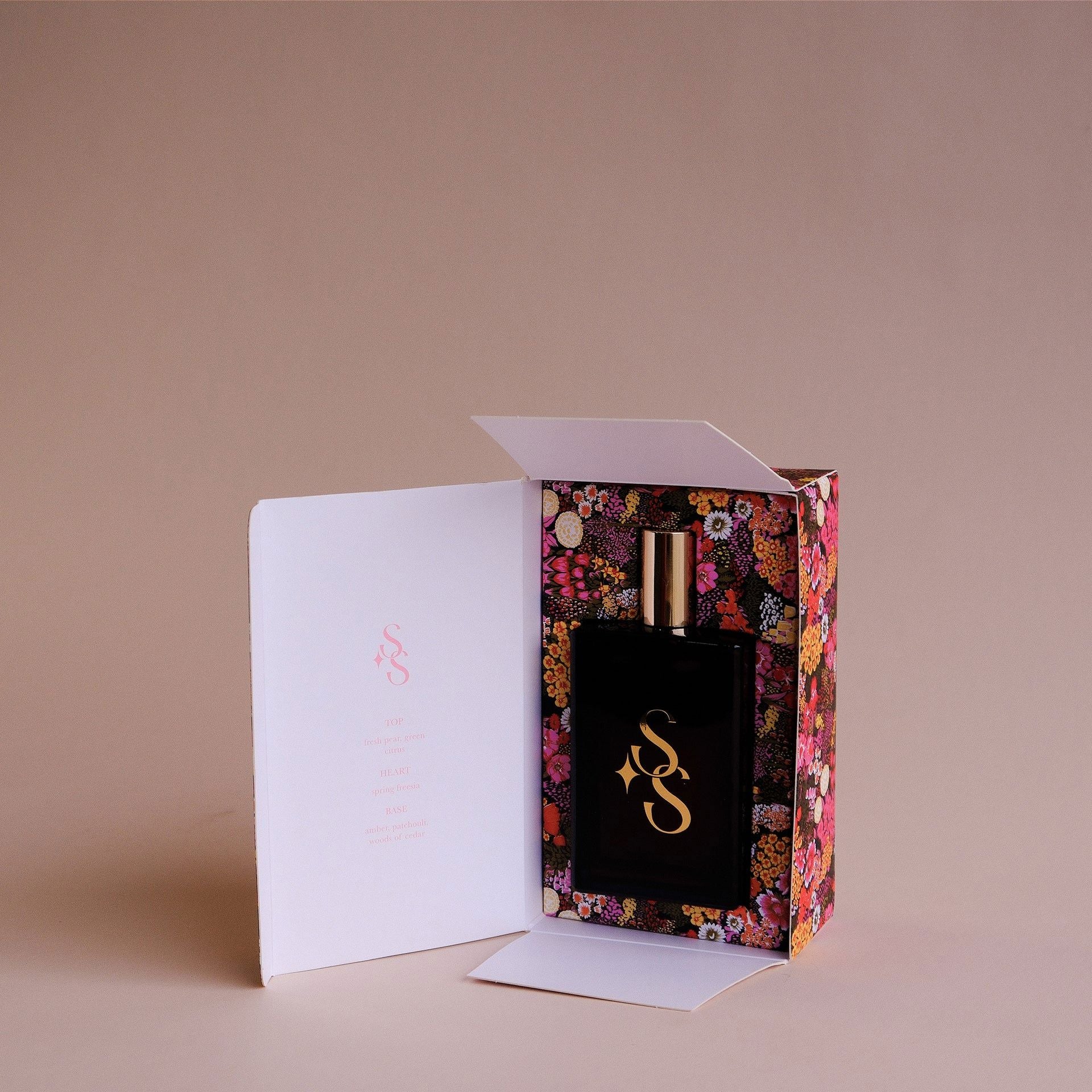 Studio Sol Saint Flores Room Mist - Italian Pear & Freesia Studio Sol