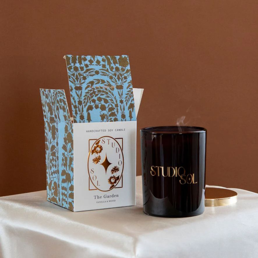 Studio Sol The Garden Candle - Vanilla & Wood Studio Sol