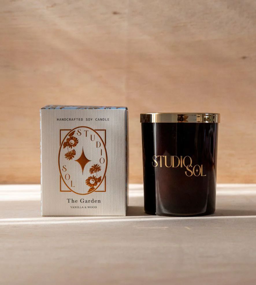 Studio Sol The Garden Candle - Vanilla & Wood Studio Sol