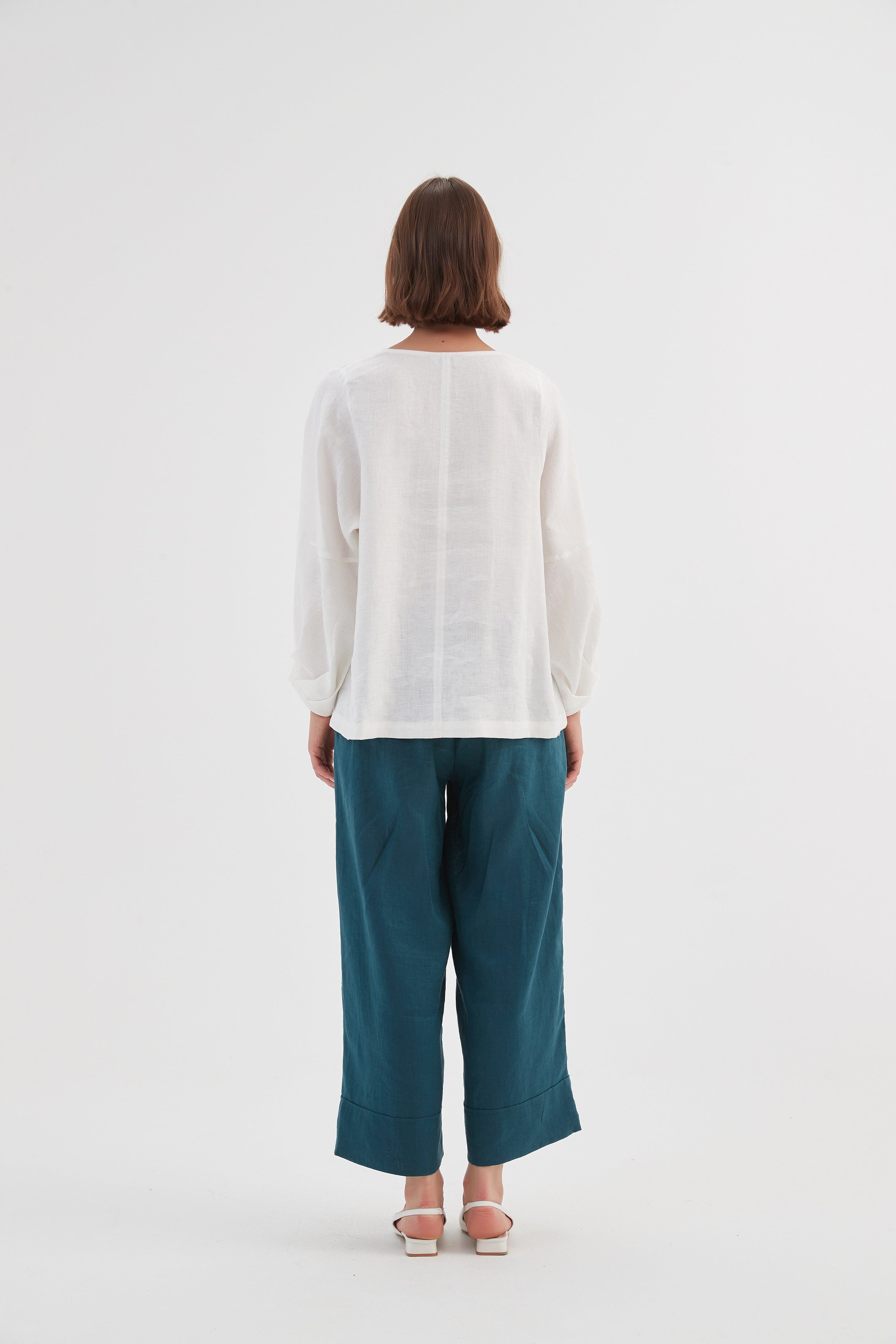 Tirelli Bishop Long Sleeve Linen Top- White Tirelli