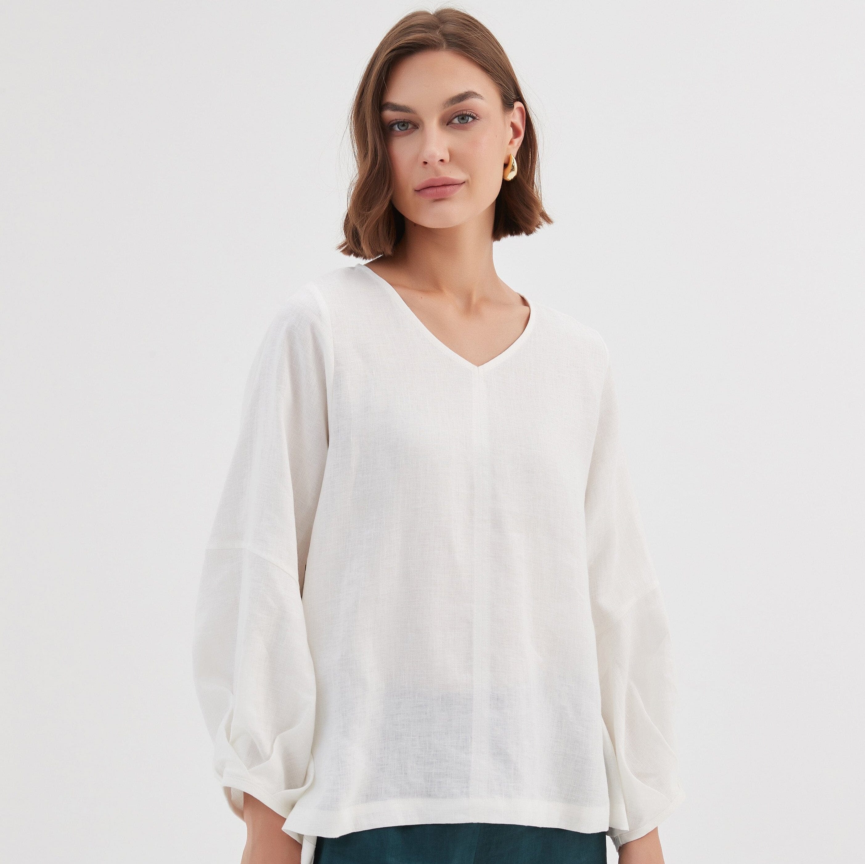 Tirelli Bishop Long Sleeve Linen Top- White Tirelli