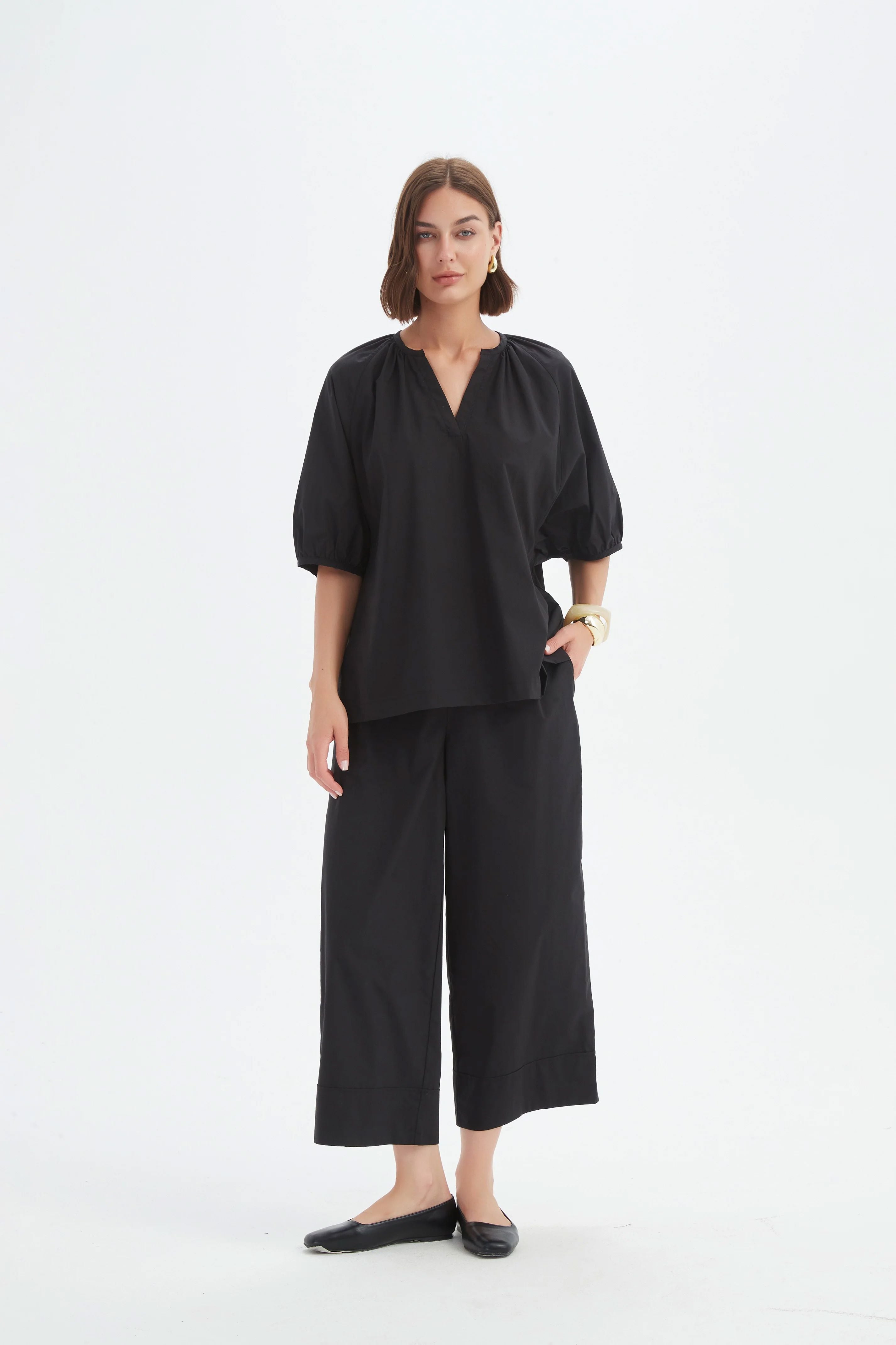 Tirelli Gathered Notch Neck - Black Tirelli