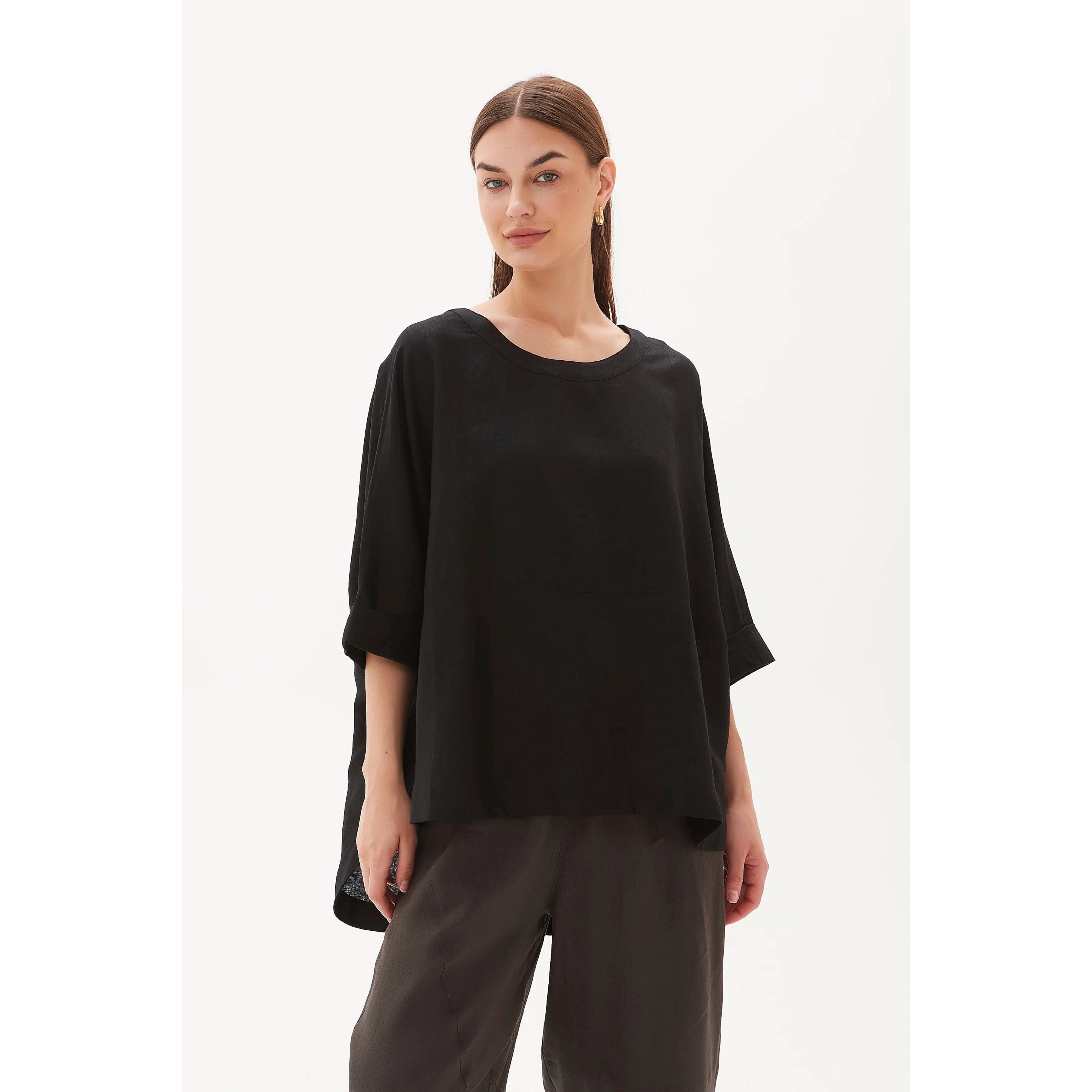 Tirelli Pleat Back Easy Top- Black Tirelli