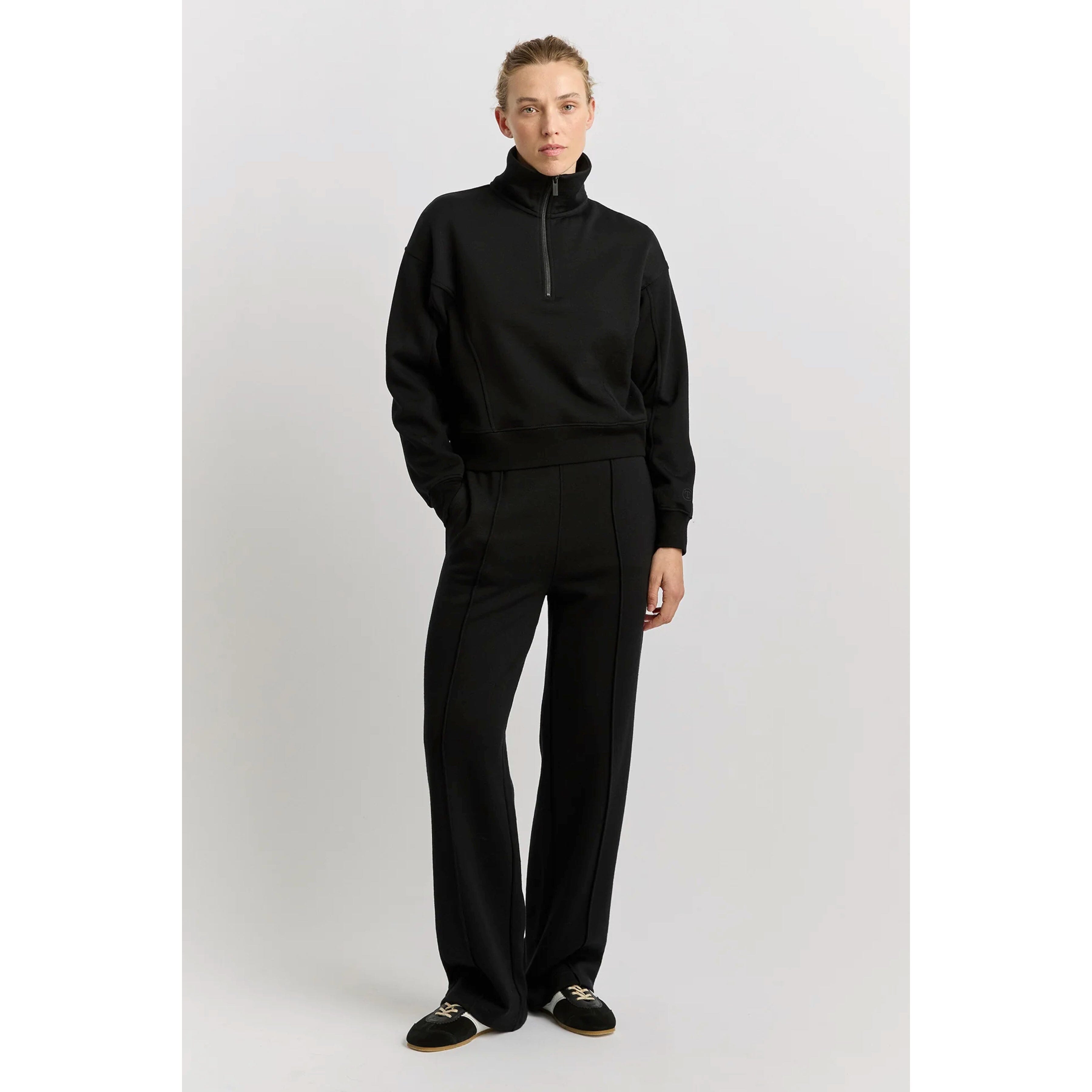 Toorallie Lounge Cropped Half Zip - Black Women's Knit Toorallie 