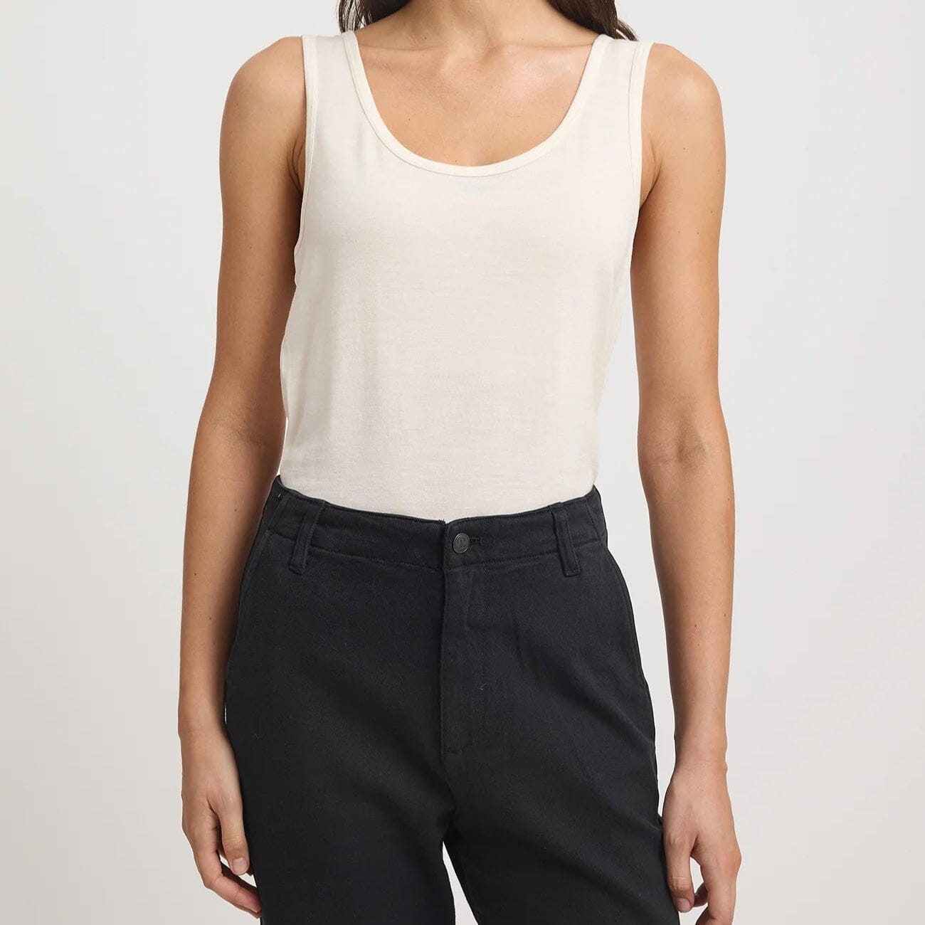 Toorallie Scoop Merino Tank - Warm White Toorallie