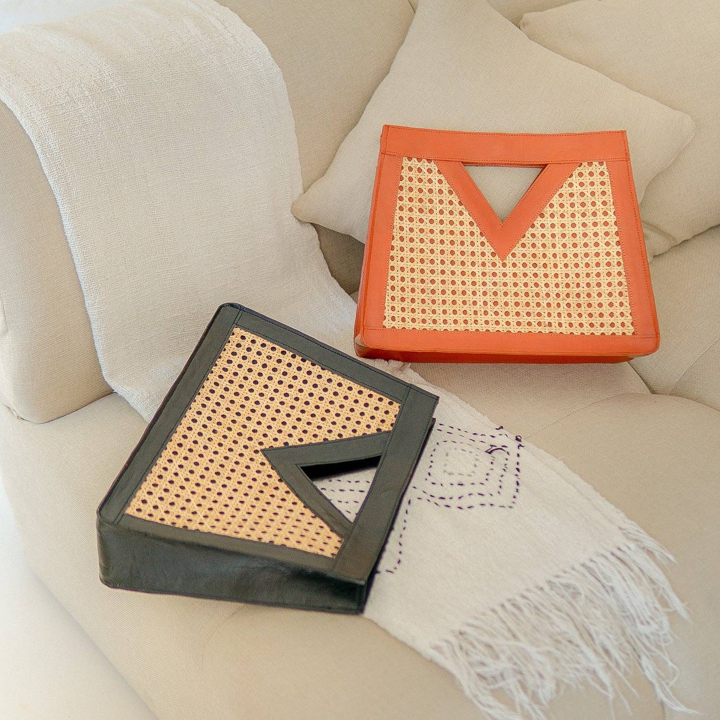 Vetra Bag – Artisan Handwoven Rattan & Leather Clutch Kayu&Co.