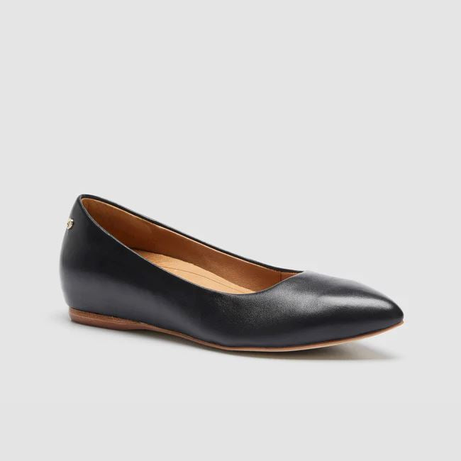 Frankie4 Poppy Flat Shoe - Black Frankie4