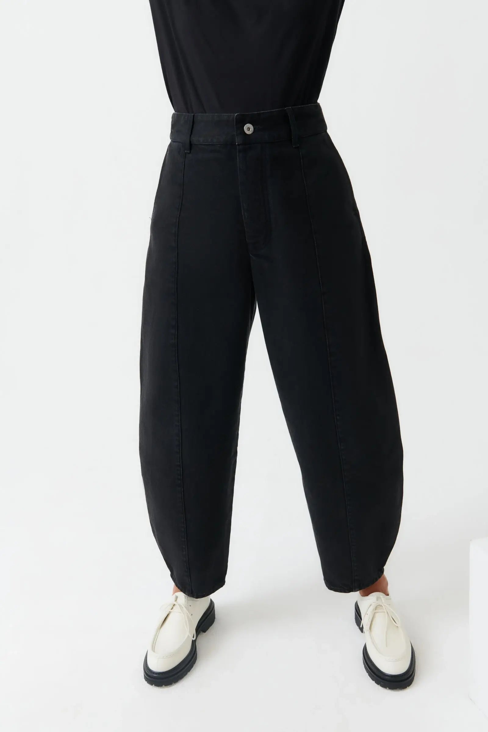 Kowtow Form Jeans - Black Denim Kowtow